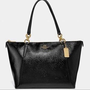 BRAND NEW BLACK LEATHER COACH PURSE